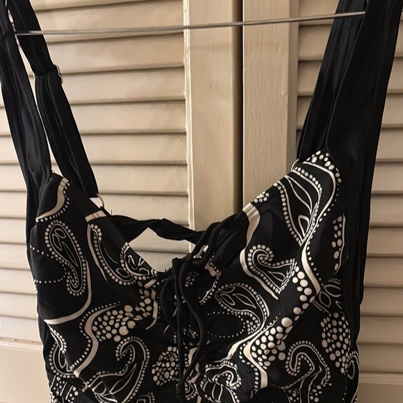 Black and White Paisley Swim Top - Picture 2 of 5